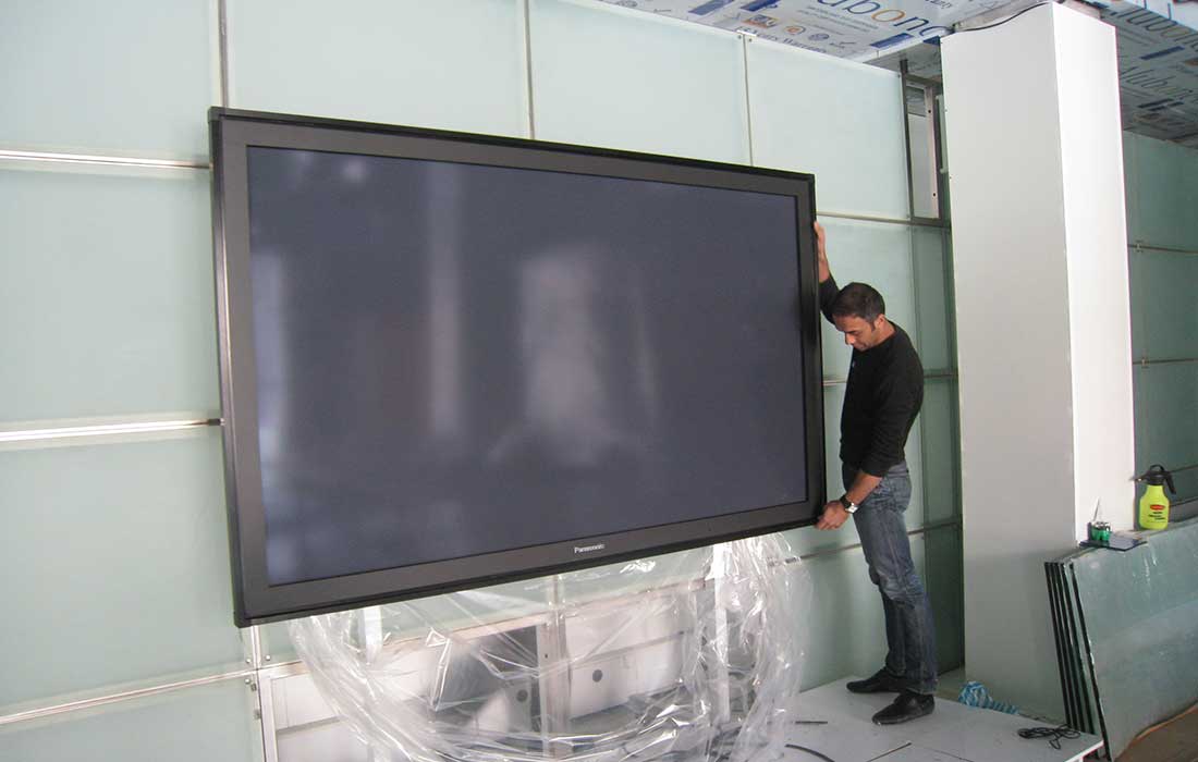 103inch IR Touch Screen in IRINN TV Studio 4