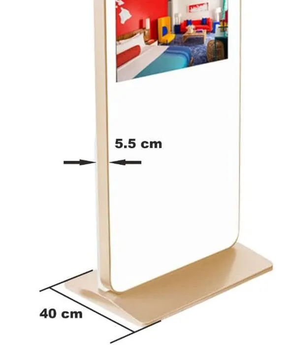 استند لمسی 47 اینچی کاواک در غرفه نمایشگاهی بیمه ایران